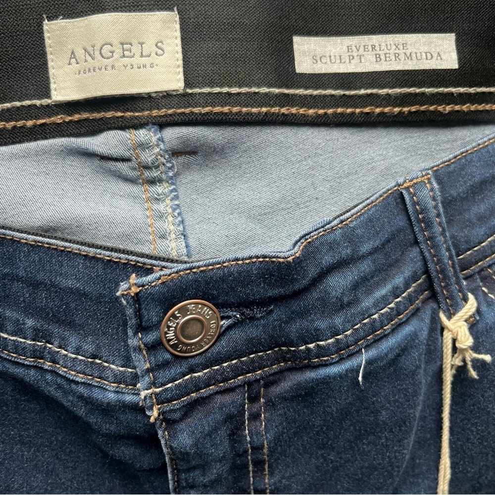 ANGELS-NWT Everluxe Sculp Dark Blue High Rise Denim Shorts Size 24W - Picture 4 of 5